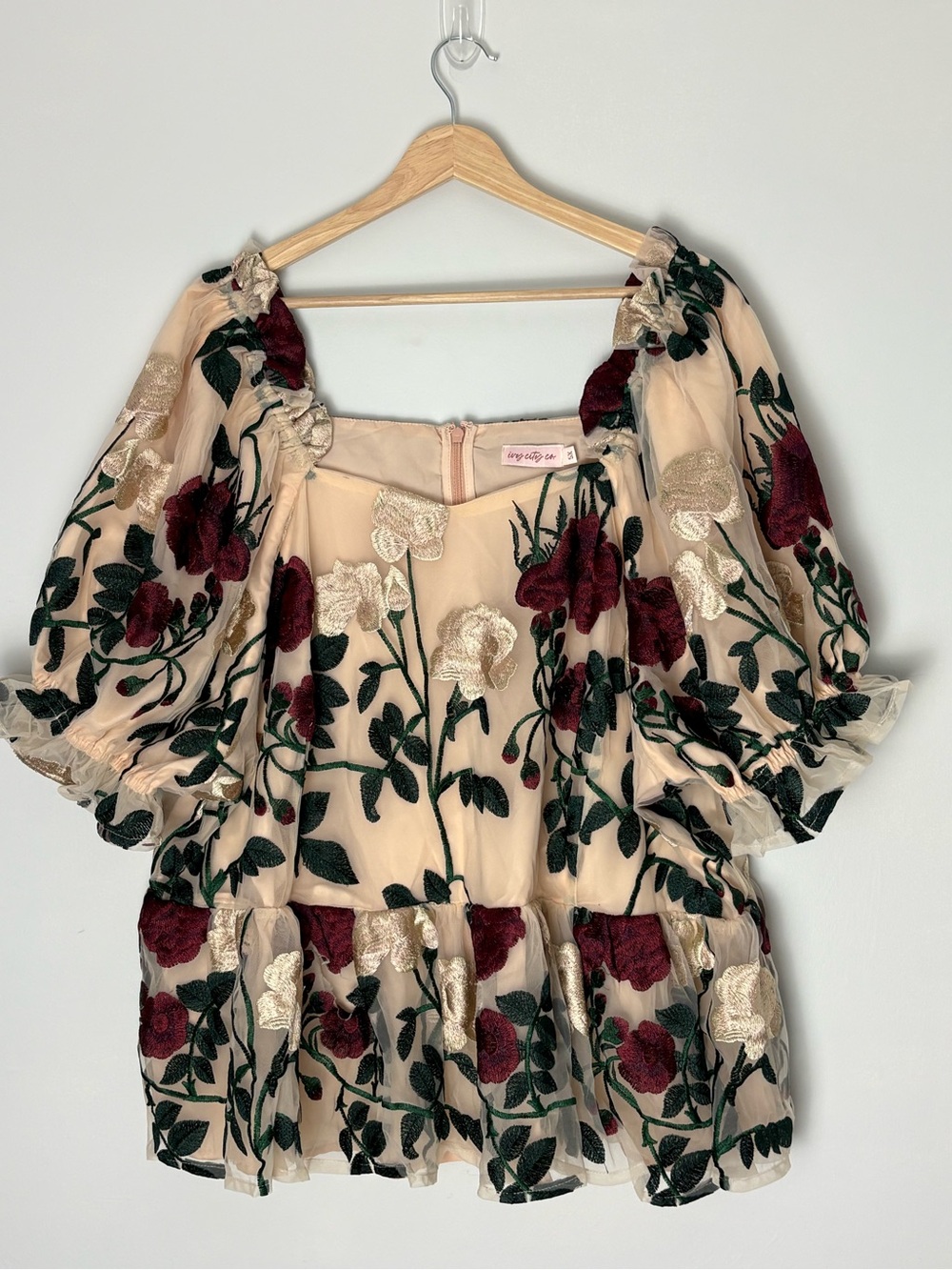 Ivy City Co Floral Embroidered Puff Sleeve Peplum Top Women’s 5XL Plus Size